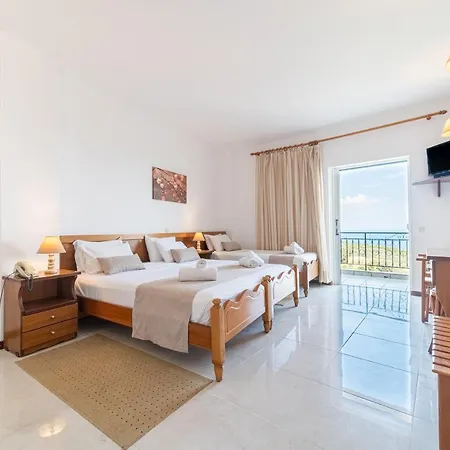 75 Steps Taverna Three-bedroom *