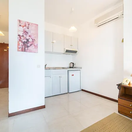 75 Steps Taverna Three-bedroom Appartamento *